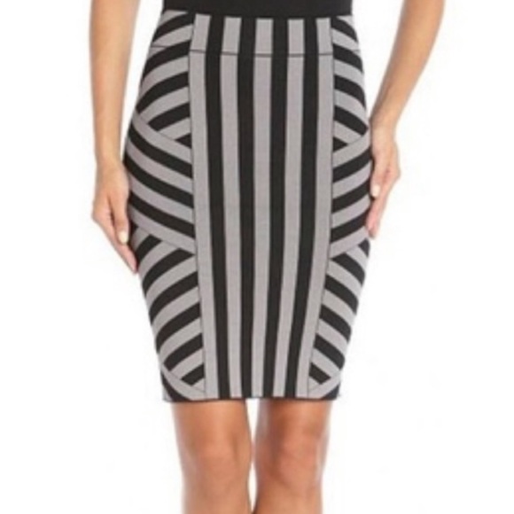 BCBGMaxAzria Dresses & Skirts - Grey& Black Striped BCBG ‘Scarlet’ Body-con mini skirt/Sz Small/NWOT